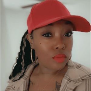 Meet your Posher, Mandisa